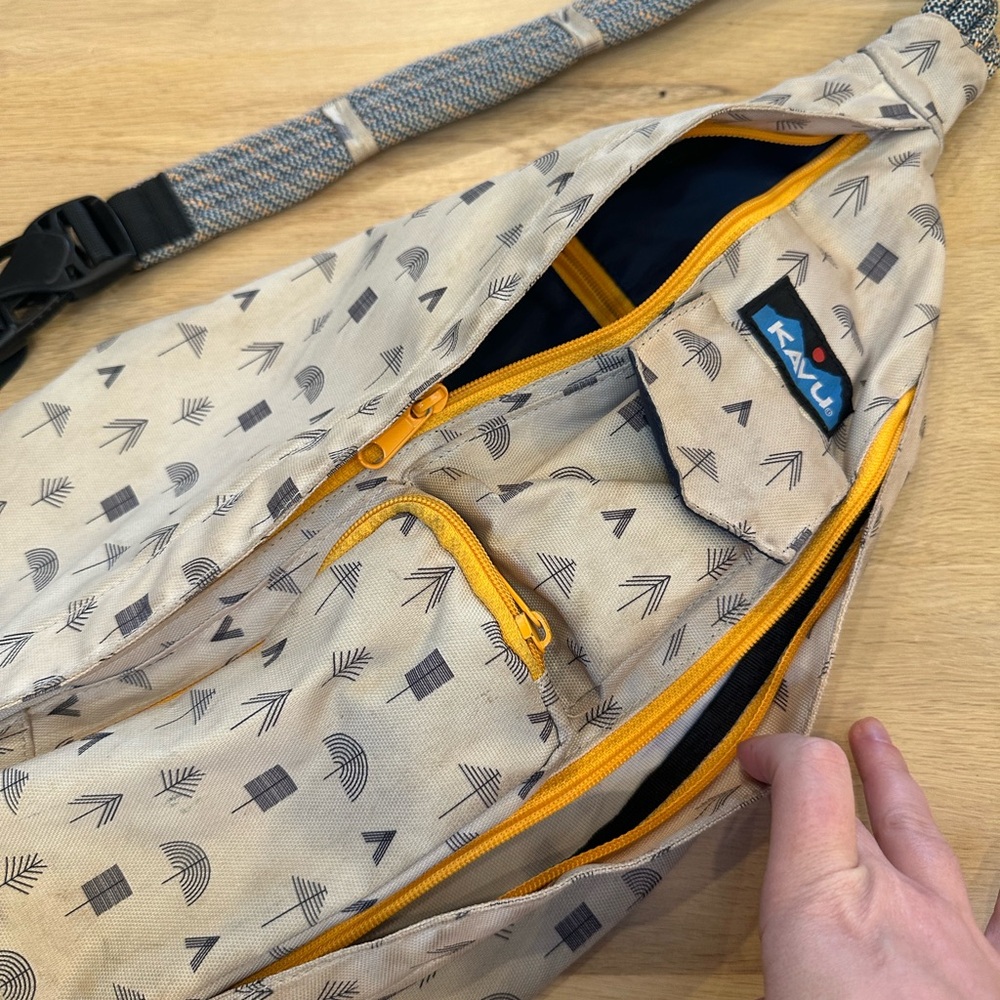 Kavu Beige Belt Bag with Black Pattern - Picture 5 of 5